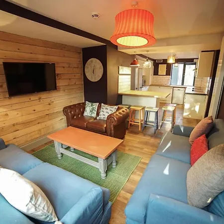 Trendy Rooms, Leeds - Sk Guest house